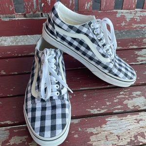Vans Women Gingham Old Skool 9.5 Women EUC Black and White